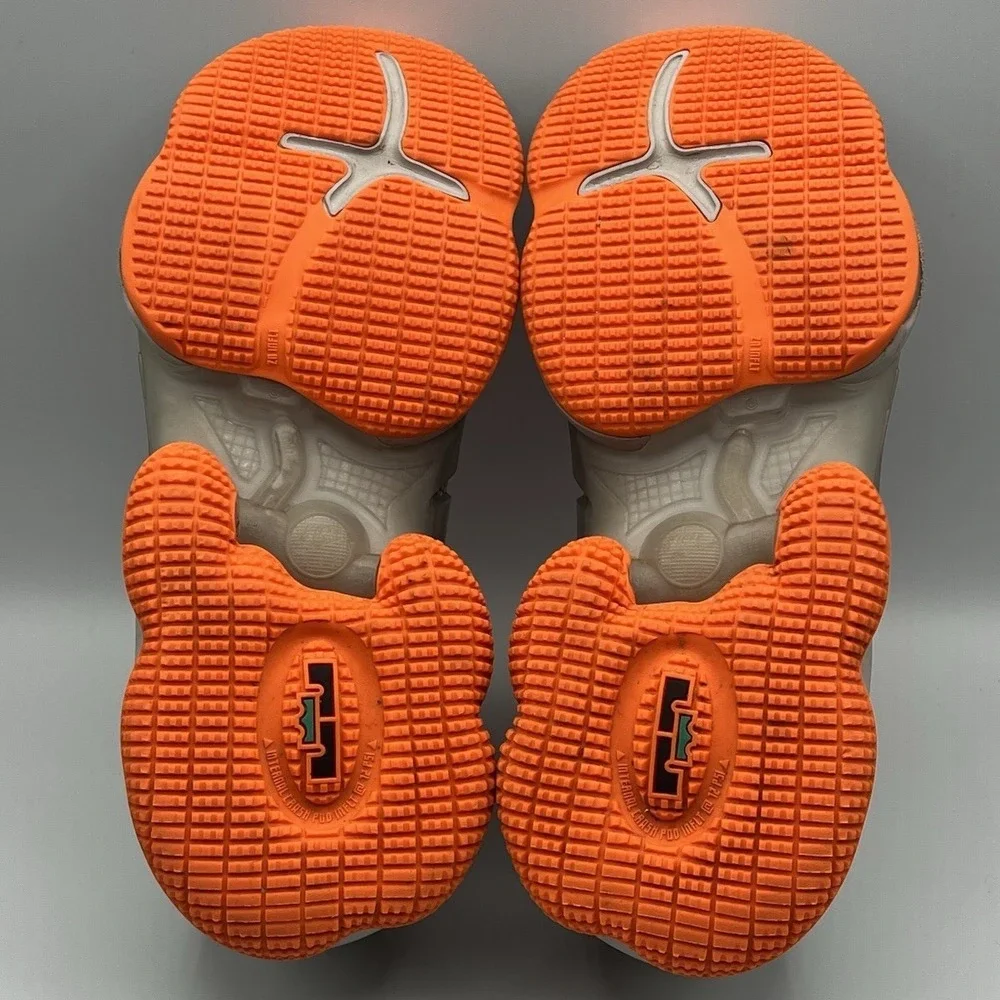 2021 Nike LeBron 19 Mid Gray Basketball Shoes - Youth Size 6 Women's‎ Size 7.5
